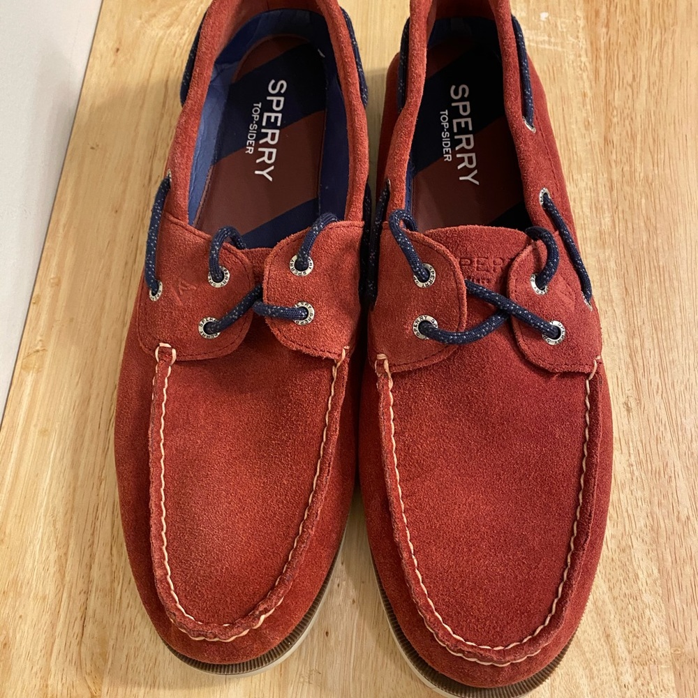 NEW Sperry Men's Leeward 2-Eye Suede Boat Shoe
